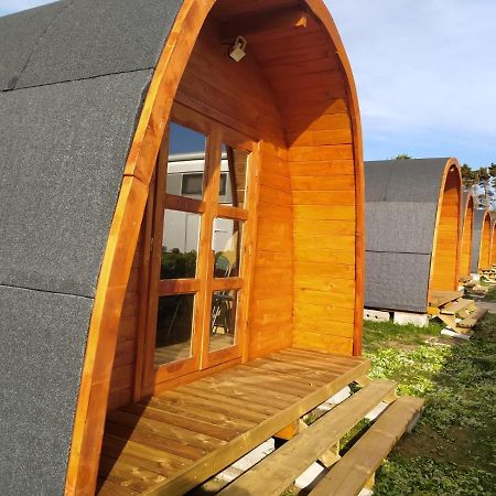 Bungalow 3 Personas - Camping Playa De Tapia تابيا دي كاسارييغو المظهر الخارجي الصورة