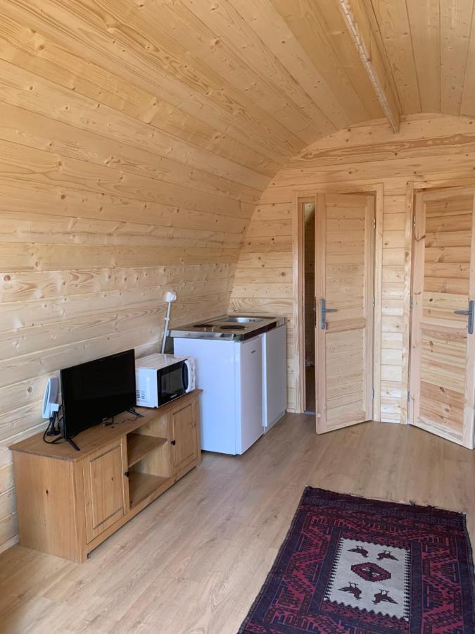 Bungalow 3 Personas - Camping Playa De Tapia تابيا دي كاسارييغو المظهر الخارجي الصورة